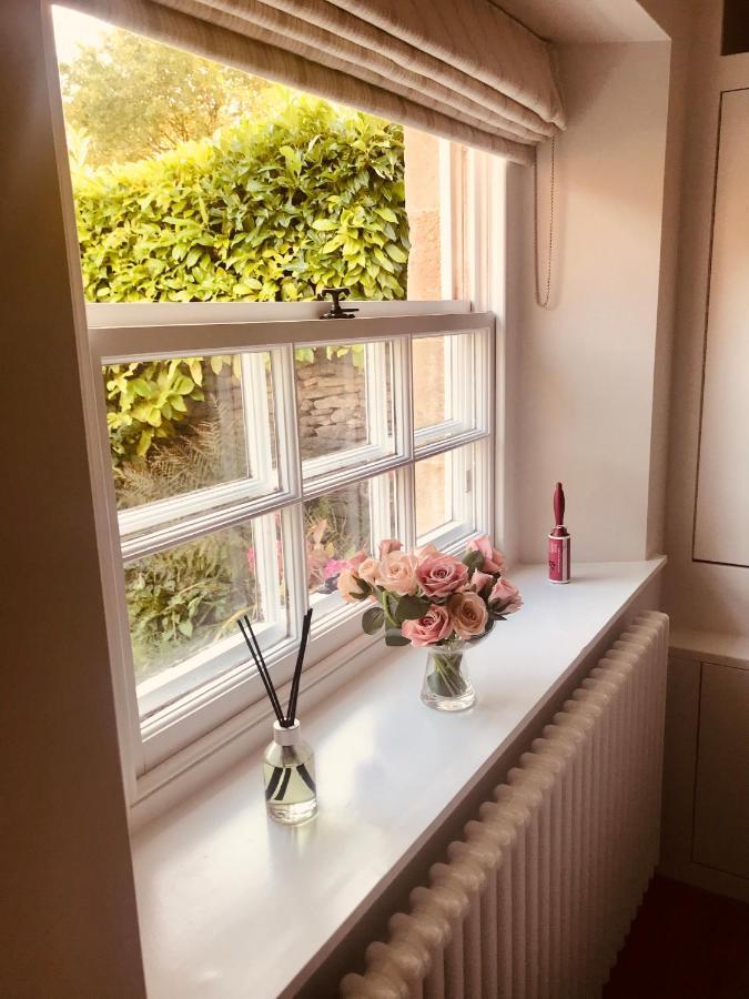 The Old Post Office Studio Apartment In A Beautiful Cotswold Village サイレンセスター エクステリア 写真