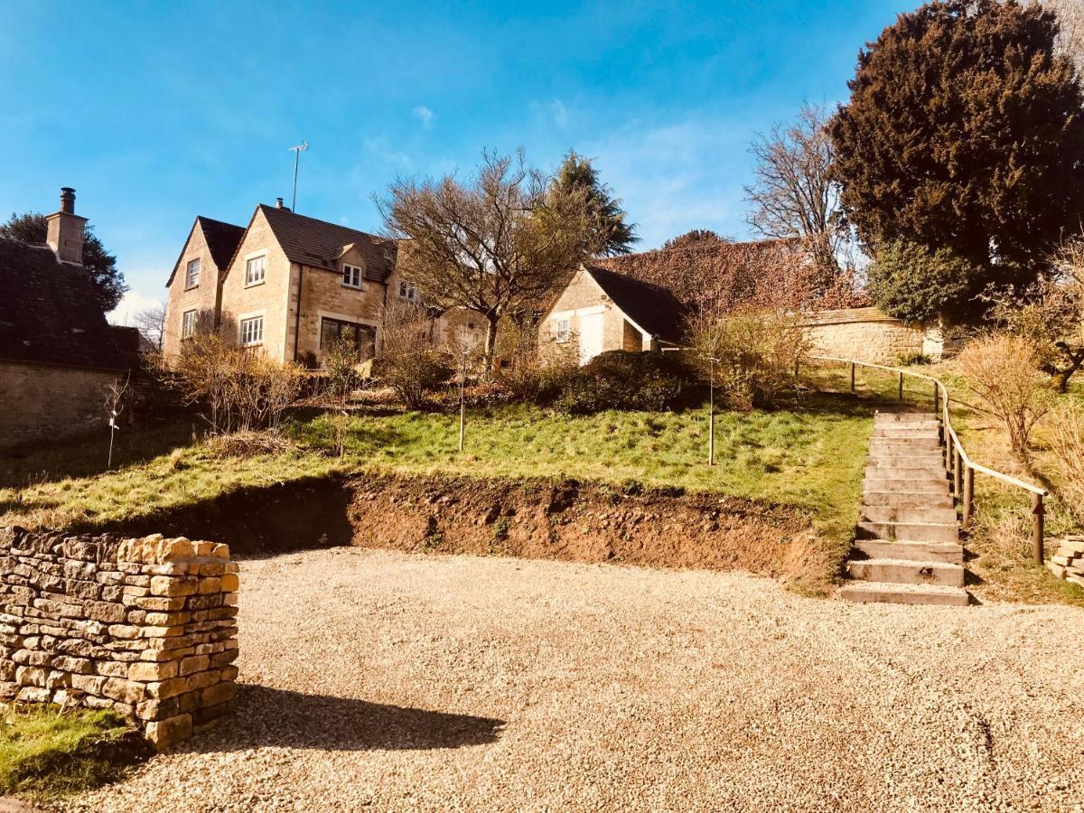 The Old Post Office Studio Apartment In A Beautiful Cotswold Village サイレンセスター エクステリア 写真