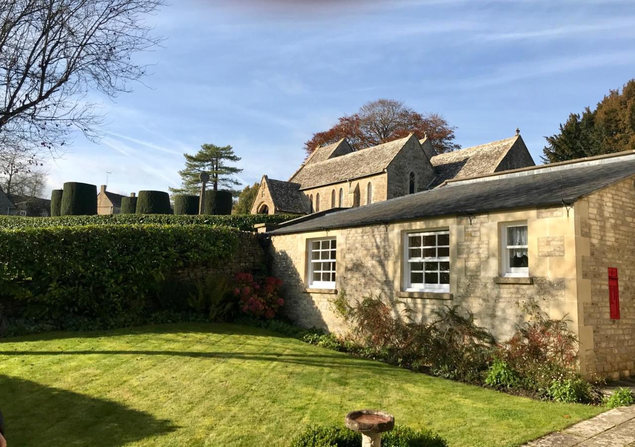 The Old Post Office Studio Apartment In A Beautiful Cotswold Village サイレンセスター エクステリア 写真